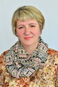 Крисань Светлана Васильевна.